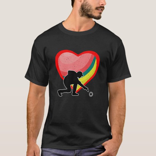Lawn Bowling Heart Sport Love Anti Valentines Day Tシャツ (正面)