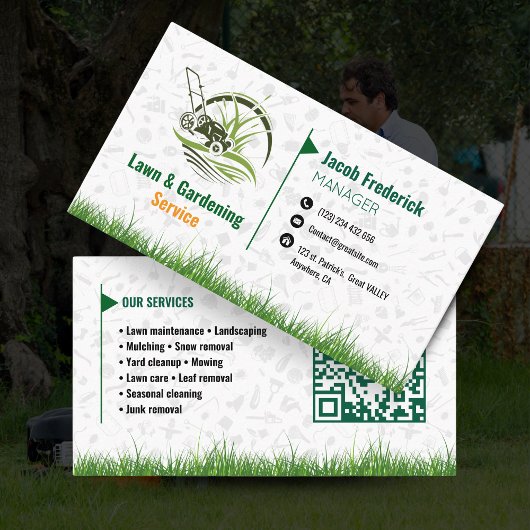 Lawn Care & Landscaping Business Card – Green & Wh 名刺