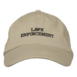 Lawn Enforcement Tan & Black Hat 刺繍入りキャップ