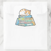 Lazy Cat on Books – Cute Cozy Illustration スクエアシール (バッグ)