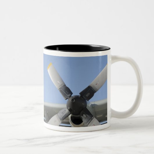 LC-130ヘラクレスの翼 ツートーンマグカップ (右)