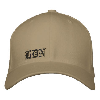 LDN 刺繍入りキャップ