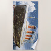 le bateau le plus populaire du monde  ビーチタオル (正面)