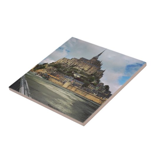 Le Mont聖者マイケル タイル (側面)