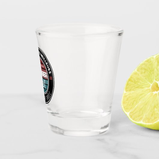 Le véritable plombier parfait ショットグラス (右)