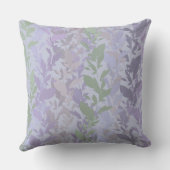 Leafy Creeping Vine Drawing Pattern With Pastels アウトドアクッション (裏面)