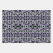 Leafy Creeping Vine Drawing Pattern With Pastels ラッピングペーパーシート (正面)