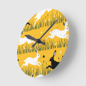 Leaping Bunny Mustard Meadow Pattern ラウンド壁時計 (傾斜)