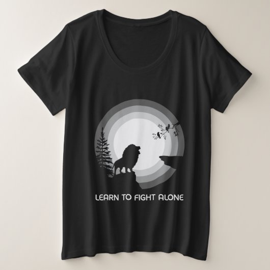 Learn to Fight Alone – Lion Under Moonlight プラスサイズTシャツ (デザイン正面)