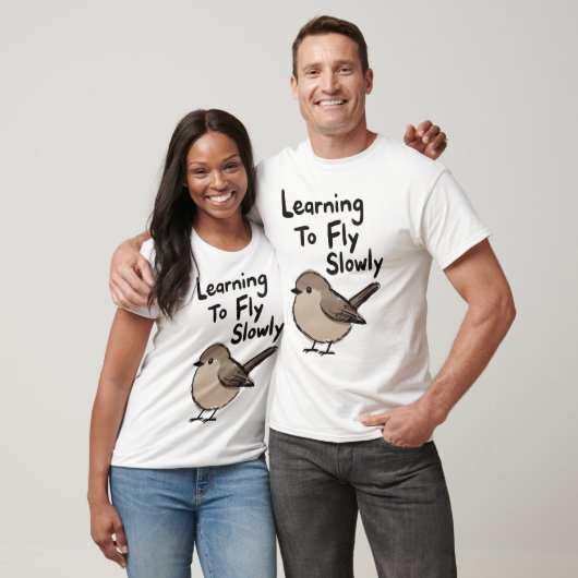 Learning To Fly Slowly Bird Tシャツ (ユニセックス)