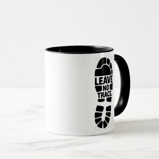 Leave No Trace Hiking Bootprint Design マグカップ (正面右)