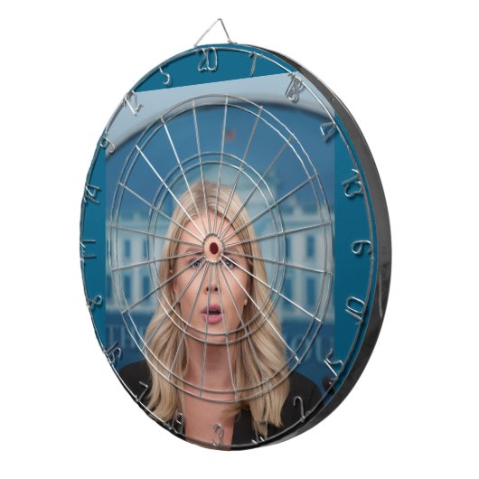 Leavitt ダーツボード (正面右)