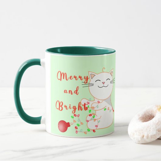 LEDライトで遊ぶハッピー猫 | かわいいクリスマス マグカップ (ドーナツ)