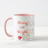 LEDライトで遊ぶハッピー猫 | かわいいクリスマス マグカップ (左)