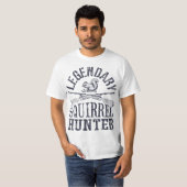 Legendary Squirrel Hunter Hunting Funny Vintage Gi Tシャツ (正面フル)