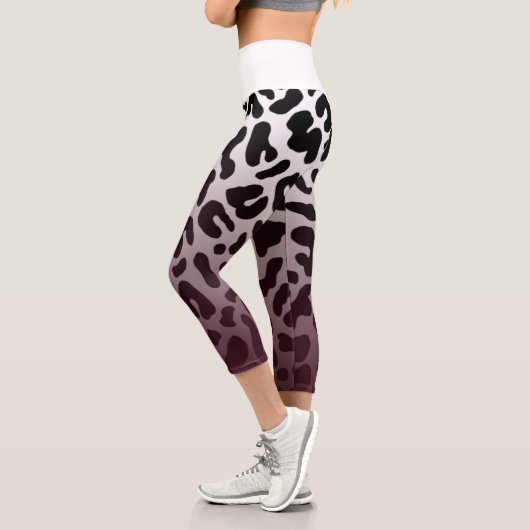 Leggings Capri High Waisted Capris leopardo カプリレギンス (左)