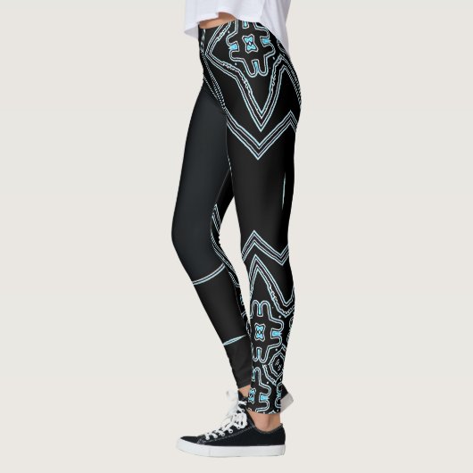 Leggings med samiskt mönster レギンス (左)