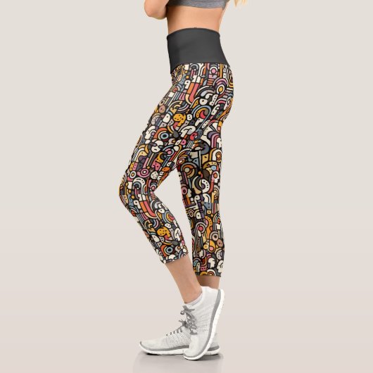 Leggings ZenArte: Fusiona Estilo y Rendimiento カプリレギンス (左)