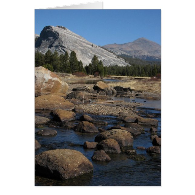 lembertのドームおよび石 (正面)