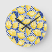 Lemon Citrus Mediterranean Blue White Tile Pattern ラウンド壁時計 (正面)