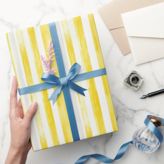 Lemon Yellow White Stripes Birthday ラッピングペーパー (ギフト)