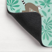 Lemur love mint leaves マウスパッド (コーナー)