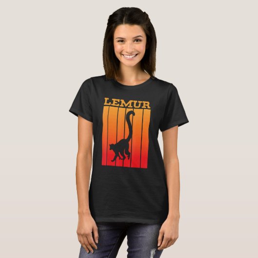 Lemur Shadow Silhouette At Sunset Tシャツ (正面フル)