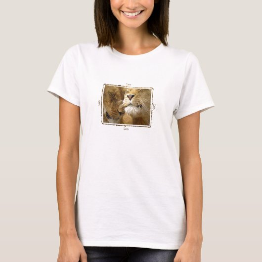 Leo - カラー鉛筆で描かれたライオンのTシャツ Tシャツ (正面)