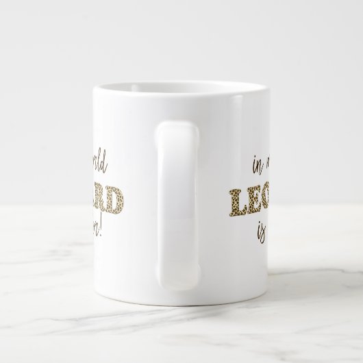 Leopardは色である – Leopard おもしろい Print引用文 ジャンボコーヒーマグカップ (裏面)