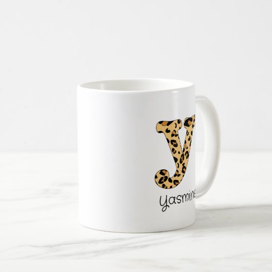 Leopardプリントイニシャルy小文字と名前 コーヒーマグカップ (正面右)