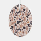Leopardプリント、シームレス、ベージュの背景。 ガラスオーナメント (正面左)