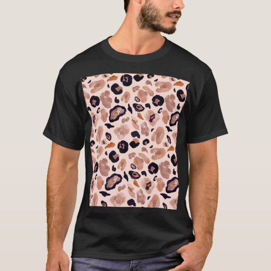 Leopardプリント、シームレス、ベージュの背景。 Tシャツ (正面)