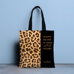 Leopard印信じパーソナライズされたスタイリッシュモダン トートバッグ<br><div class="desc">Leopard Print信じ Tote Bagはモダンパーソナライズされた信じスタイリッシュ"常に引用文を持って少し勇気付けられるとモチベーションのために野生の夢"を特徴としている。以下の名前でパーソナライズする。Evco Studio www.zazzle.com/store/evcostudioによるユーザー向け設計</div>