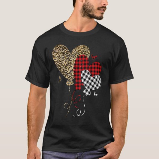 Leopard Buffalo Red Black Plaid Heart Funny Valent Tシャツ (正面)