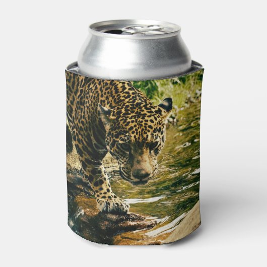 Leopard Crossing a Streamの写真 缶クーラー (缶正面)