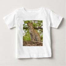 Leopard Cub on a Limb、ベビーTシャツ