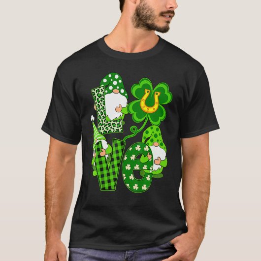 Leopard Love Three Gnomes Lucky Shamrock St. Patri Tシャツ (正面)