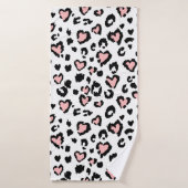 Leopard or jaguar seamless pattern, textured fashi バスタオル (バスタオル)