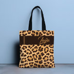 Leopard Printワイルドパタガーリーーンパーソナライズされた名 トートバッグ<br><div class="desc">このモダンデザインは、あなたの名前を持つヒョウのプリントパタパーソナライズされたーンを特徴とする。表示された文字・ボックスで文字を編集してパーソナライズ#leopard #leopardprint #wild #animal #fashion #fashionable #style #stylish #accessories #handbags #tote hador kr hador kr thador khador khador thwr khador khador khador khador kh</div>