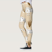 Leopard Print:タイムレスパターン。 レギンス (左)