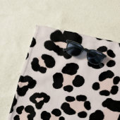 Leopard Print Glam #1 – 横#pattern #decor ビーチタオル (インサイチュ)
