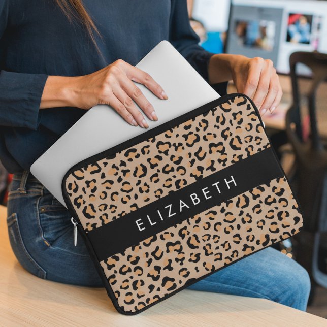 Leopard Print, Spots, Brown Leopard，あなたの名前 ラップトップスリーブ (クリエイターアップロード済み)