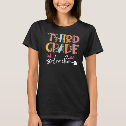 Leopard Third Grade Teacher 3rd Grade Back to Scho Tシャツ (正面)