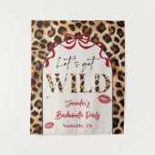Leopard Wildly in Love Bachelorette Weekend タペストリー (正面)