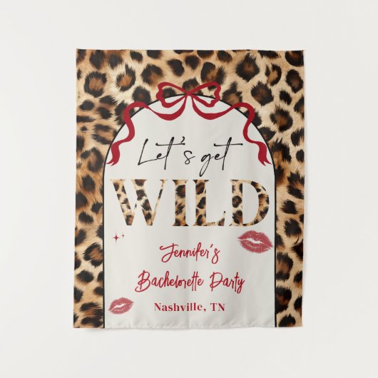Leopard Wildly in Love Bachelorette Weekend タペストリー (正面)