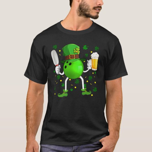 Leprechaun Bowling Ball Pin & Glass Of Beer St Pat Tシャツ (正面)