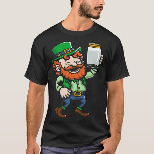 Leprechaun Moonshine Jar St Paddys Day Happy St Pa Tシャツ (正面)