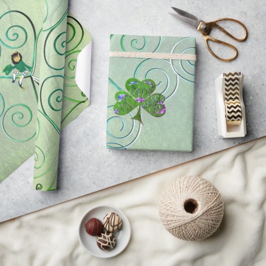 Leprechaun Shamrock Wrapping Paper ラッピングペーパー (クラフト)