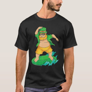 Leprechaun Surfer In Hawaii St Patrick's Day Tシャツ