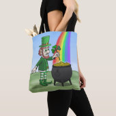 Leprechaun's pot full of gold St. Patrick's Day トートバッグ (クローズアップ)